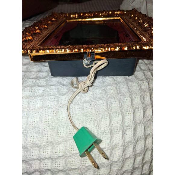 Vintage Pope John Paul II & Our Lady Of Guadalupe Lighted Wall Picture Frame - Picture 3 of 11